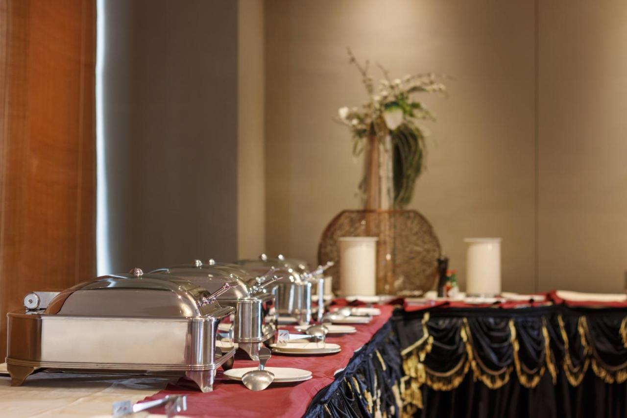 Ecohub Hotel Колката Екстериор снимка